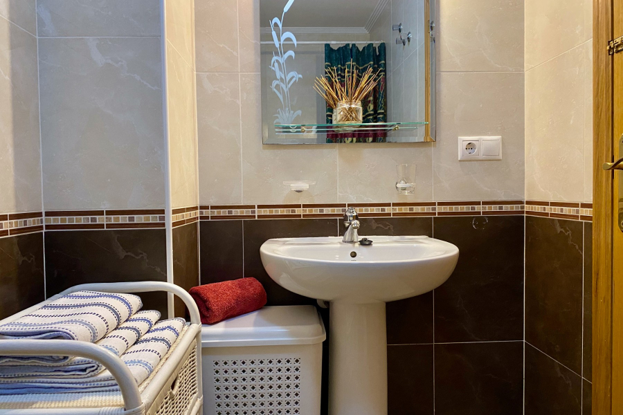 Resale - Apartment/Bungalow - Torrevieja  - Aguas Nuevas