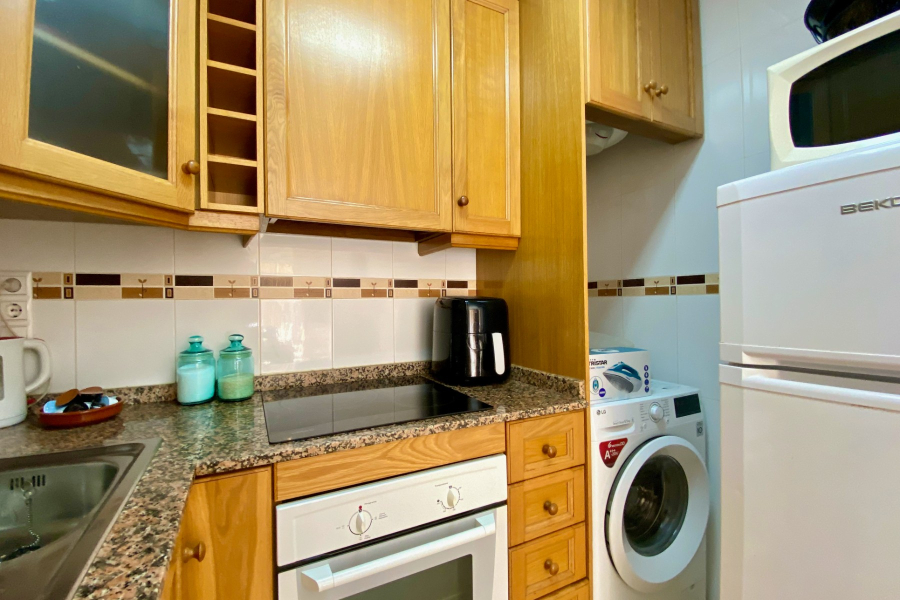 Resale - Apartment/Bungalow - Torrevieja  - Aguas Nuevas