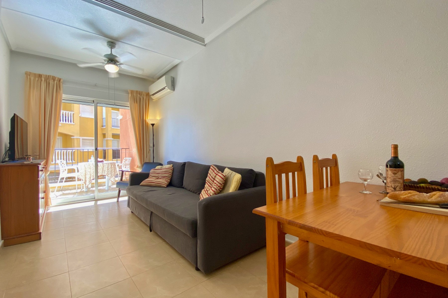 Resale - Apartment/Bungalow - Torrevieja  - Aguas Nuevas