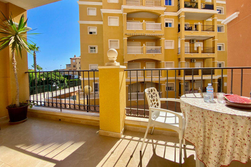 Apartment/Bungalow - Resale - Torrevieja  - Aguas Nuevas