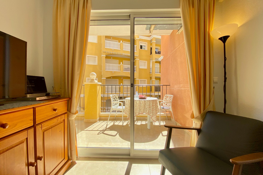 Resale - Apartment/Bungalow - Torrevieja  - Aguas Nuevas