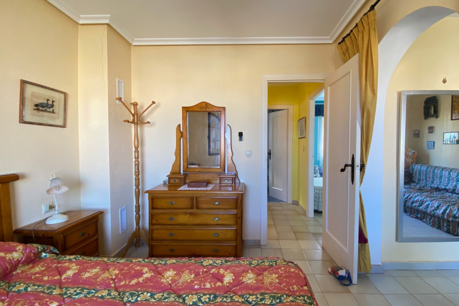 Resale - Villa / Semi-adosado - Torrevieja  - Torreblanca