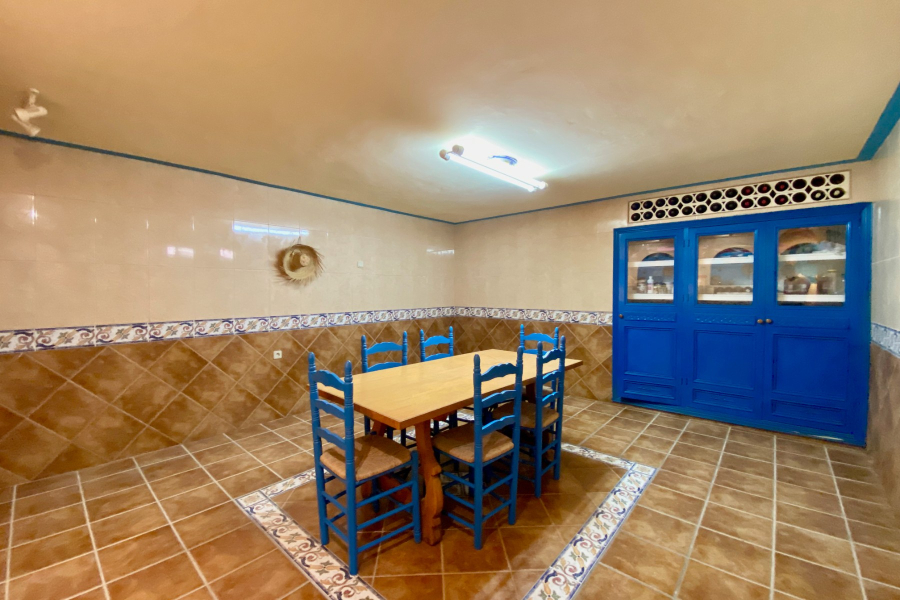 Resale - Villa / Semi-adosado - Torrevieja  - Torreblanca
