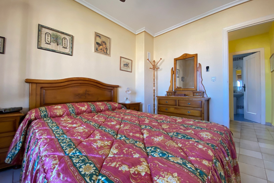 Resale - Villa / Semi-adosado - Torrevieja  - Torreblanca