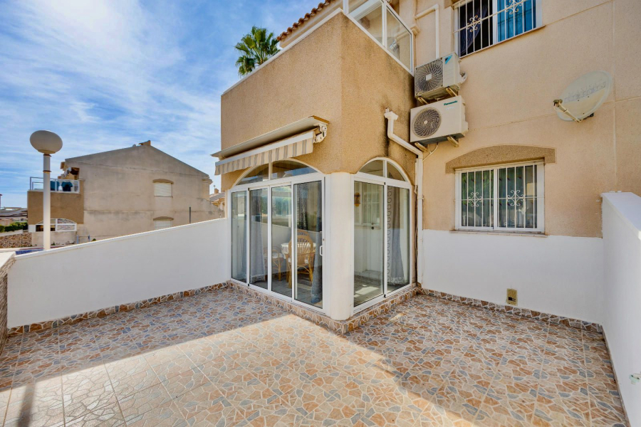 Resale - Apartamento/Bungalow - Torrevieja  - Aguas Nuevas