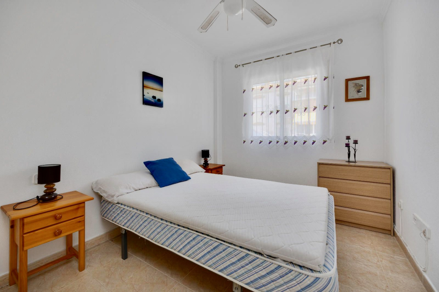 Resale - Apartamento/Bungalow - Torrevieja  - Aguas Nuevas