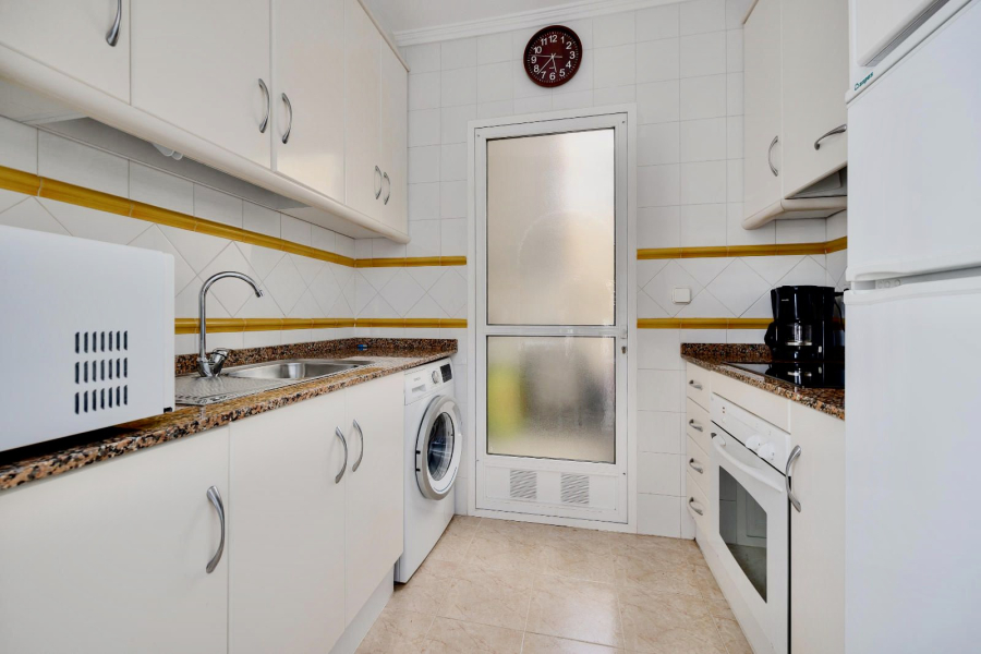 Resale - Apartamento/Bungalow - Torrevieja  - Aguas Nuevas