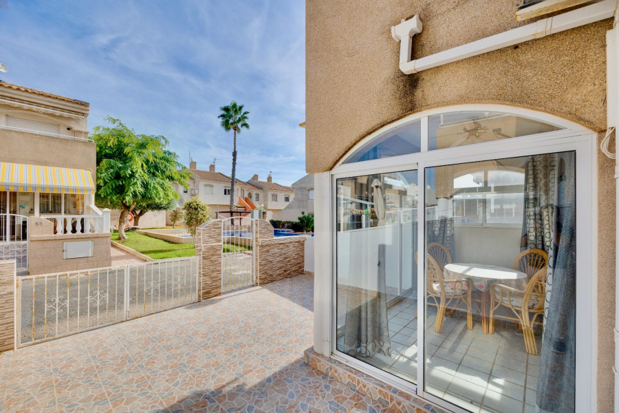 Resale - Apartamento/Bungalow - Torrevieja  - Aguas Nuevas