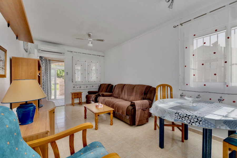 Resale - Apartamento/Bungalow - Torrevieja  - Aguas Nuevas