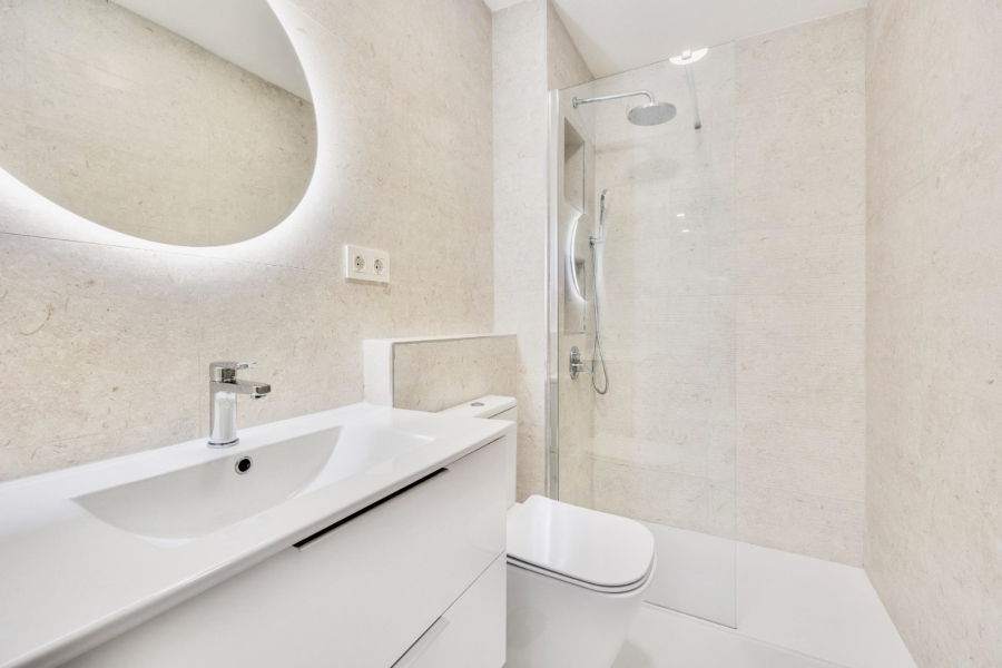 Resale - Apartment/Bungalow - Torrevieja  - Los Naufragos