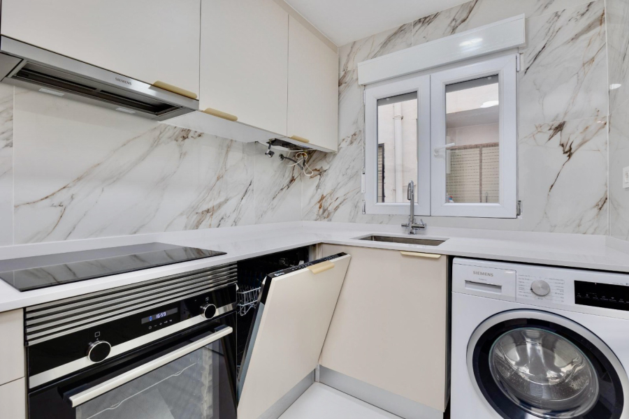 Resale - Apartment/Bungalow - Torrevieja  - Los Naufragos