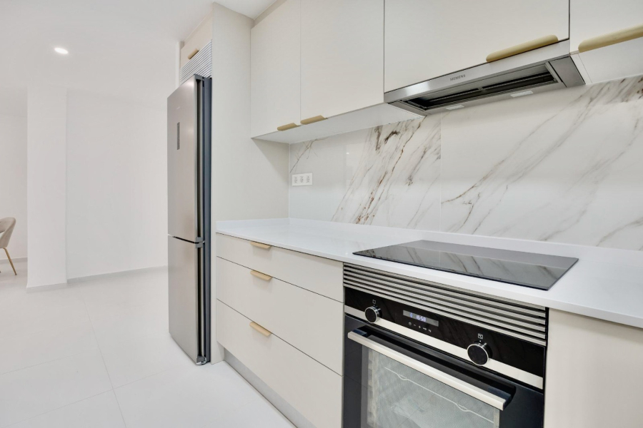 Resale - Apartment/Bungalow - Torrevieja  - Los Naufragos