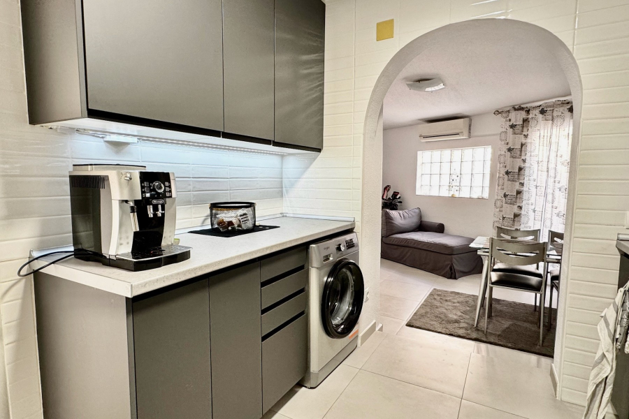 Resale - Duplex / Adosado - Torrevieja  - La Rosaleda - Los Frutales