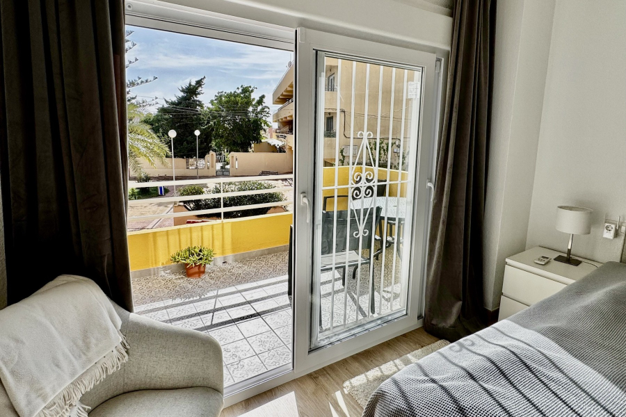 Resale - Duplex / Adosado - Torrevieja  - La Rosaleda - Los Frutales