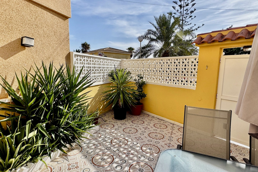 Resale - Duplex / Adosado - Torrevieja  - La Rosaleda - Los Frutales