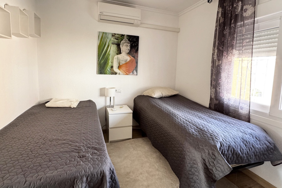 Resale - Duplex / Adosado - Torrevieja  - La Rosaleda - Los Frutales