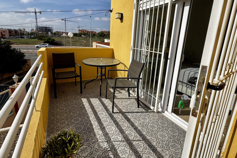 Resale - Duplex / Adosado - Torrevieja  - La Rosaleda - Los Frutales