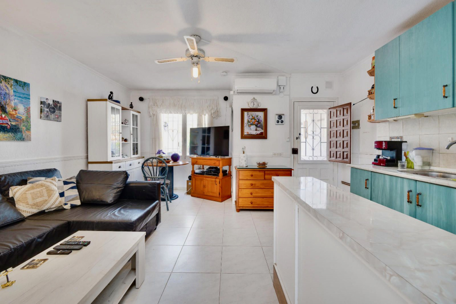 Resale - Duplex / Adosado - Torrevieja  - Los Ángeles