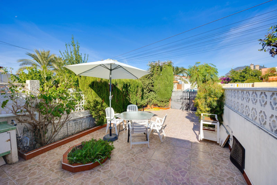 Resale - Duplex / Adosado - Torrevieja  - Los Ángeles