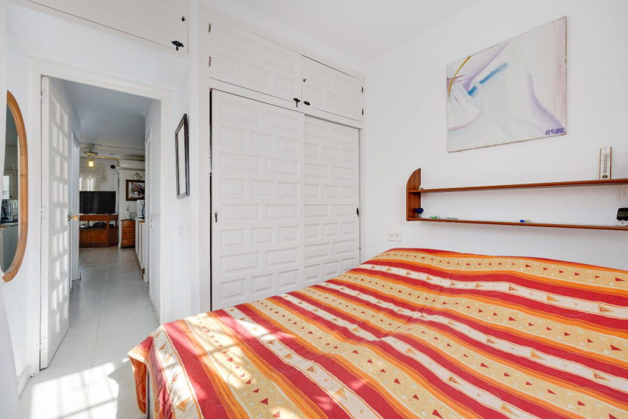 Resale - Duplex / Adosado - Torrevieja  - Los Ángeles