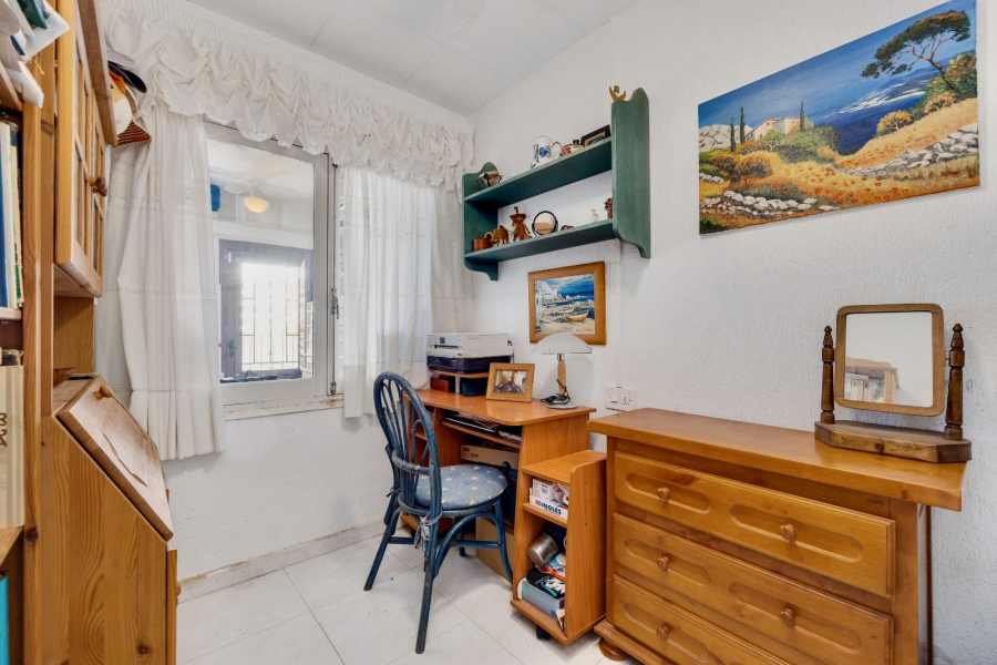 Resale - Duplex / Adosado - Torrevieja  - Los Ángeles