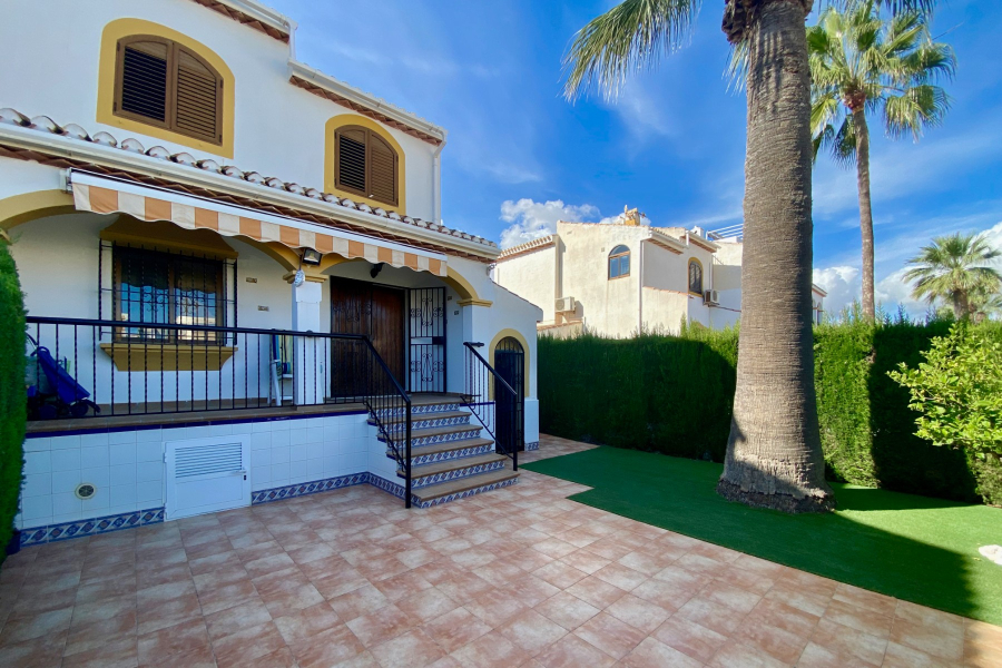 Resale - Villa - Torrevieja  - Torreblanca