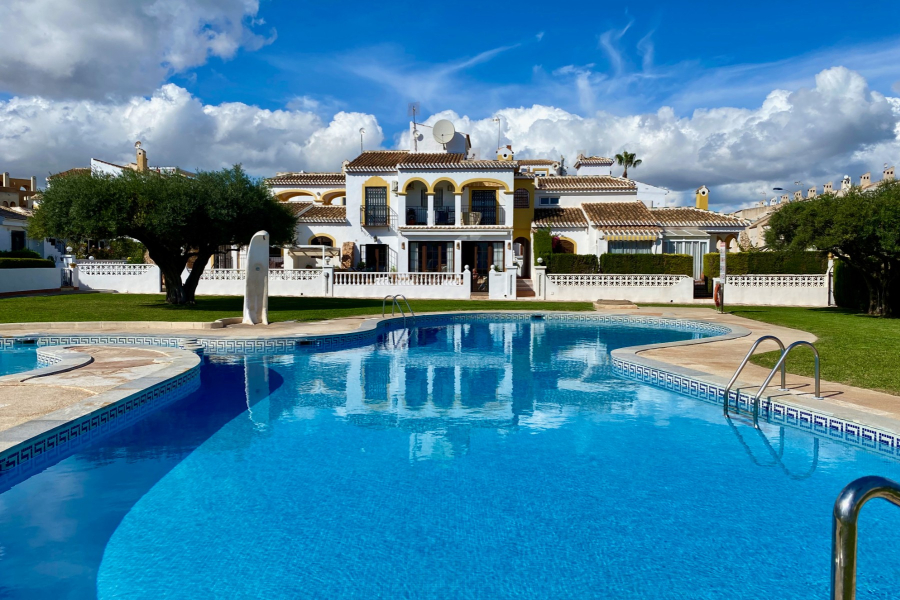 Resale - Villa - Torrevieja  - Torreblanca