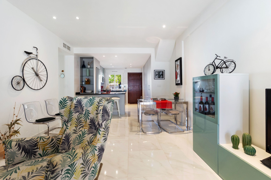 Resale - Lägenhet / Bungalow  - Torrevieja  - Aguas Nuevas