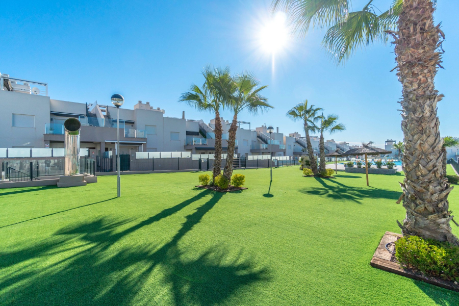 Resale - Lägenhet / Bungalow  - Torrevieja  - Aguas Nuevas