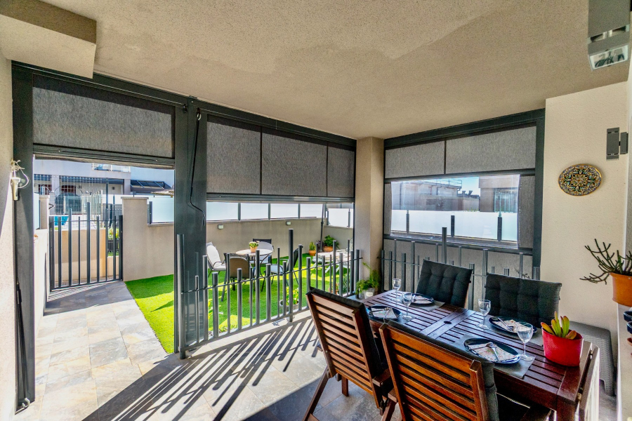 Resale - Lägenhet / Bungalow  - Torrevieja  - Aguas Nuevas