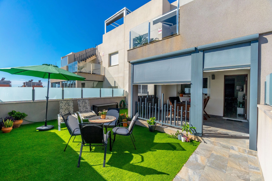 Resale - Lägenhet / Bungalow  - Torrevieja  - Aguas Nuevas
