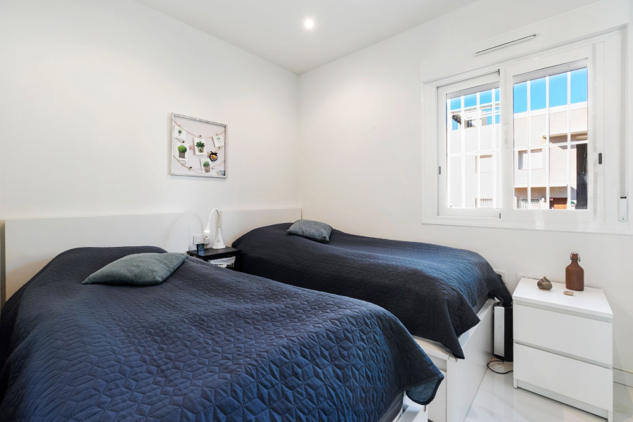 Resale - Lägenhet / Bungalow  - Torrevieja  - Aguas Nuevas