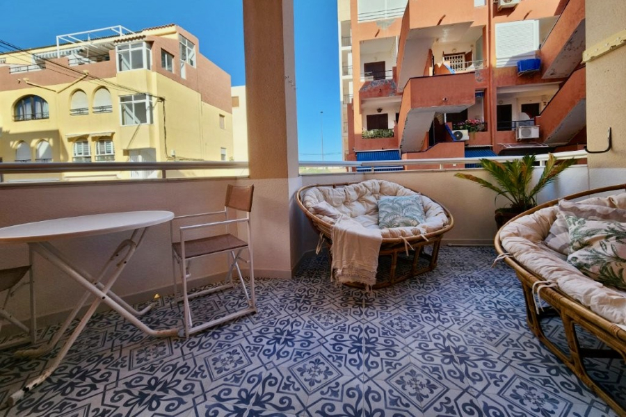 Resale - Apartamento/Bungalow - Torrevieja  - La Mata