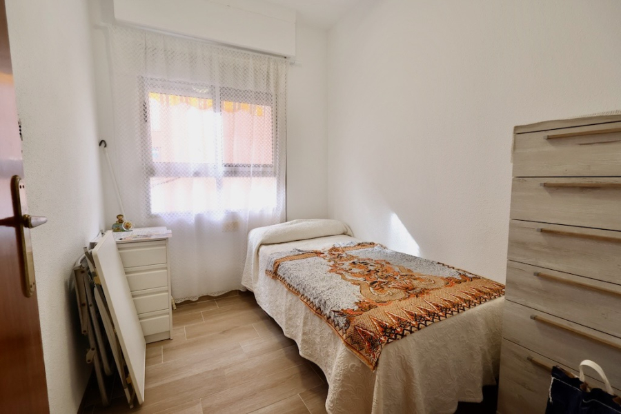 Resale - Lägenhet / Bungalow  - Torrevieja  - La Mata