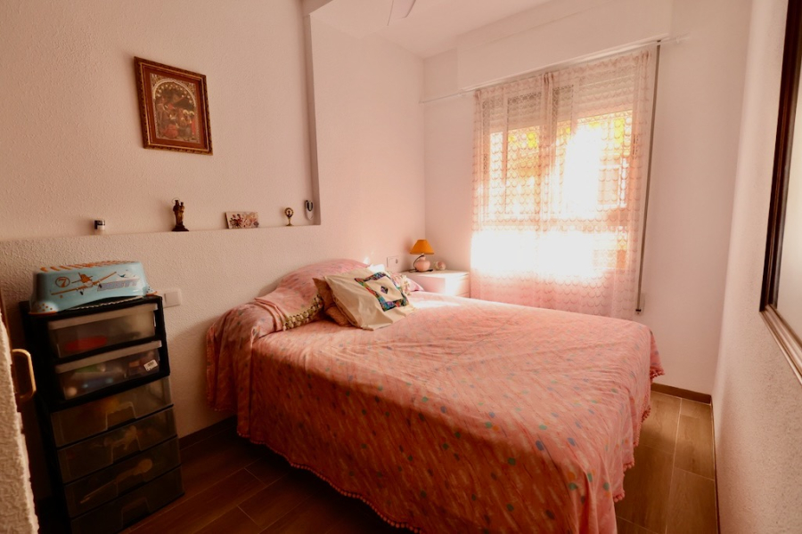 Resale - Lägenhet / Bungalow  - Torrevieja  - La Mata