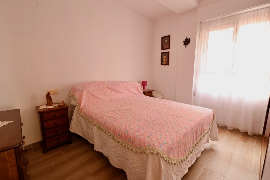 Resale - Lägenhet / Bungalow  - Torrevieja  - La Mata