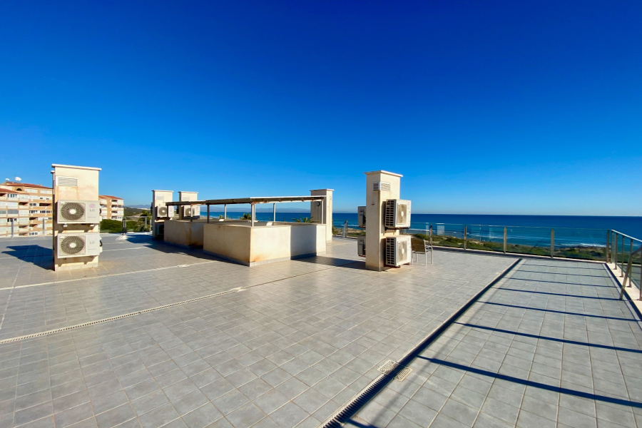 Resale - Apartamento/Bungalow - Torrevieja  - La Mata