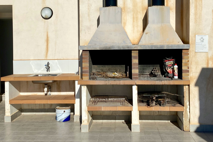 Resale - Apartamento/Bungalow - Torrevieja  - La Mata