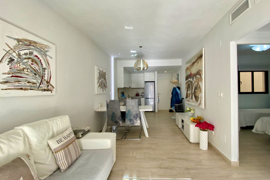 Resale - Apartamento/Bungalow - Torrevieja  - La Mata