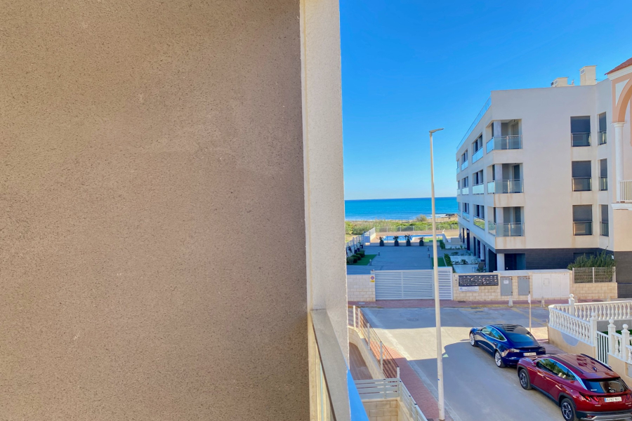Resale - Apartamento/Bungalow - Torrevieja  - La Mata