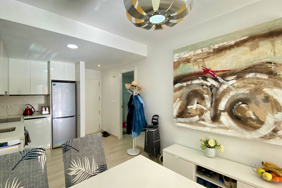 Resale - Apartamento/Bungalow - Torrevieja  - La Mata