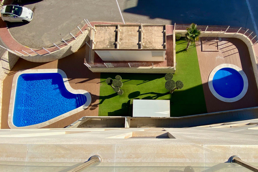 Resale - Apartamento/Bungalow - Torrevieja  - La Mata