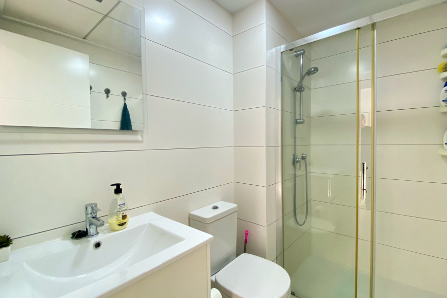 Resale - Apartamento/Bungalow - Torrevieja  - La Mata