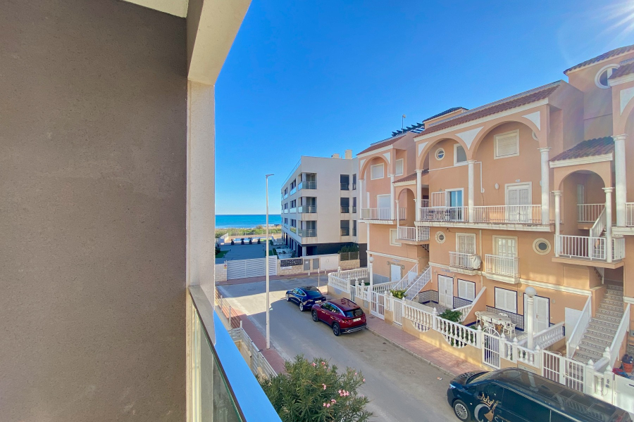 Resale - Apartamento/Bungalow - Torrevieja  - La Mata