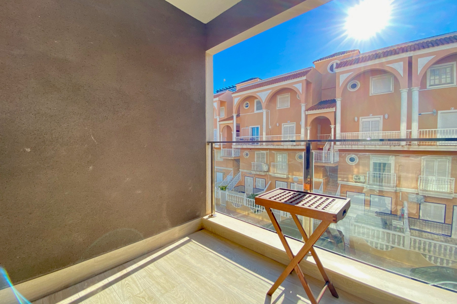 Resale - Apartamento/Bungalow - Torrevieja  - La Mata