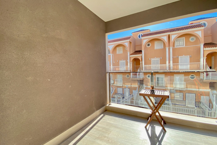 Resale - Apartamento/Bungalow - Torrevieja  - La Mata