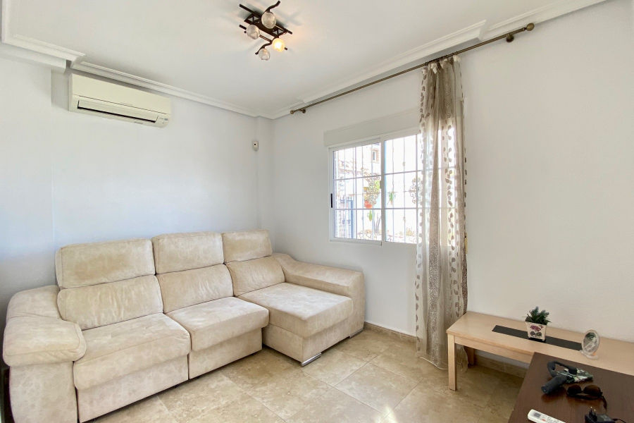 Resale - Villa - Torrevieja  - Torreblanca