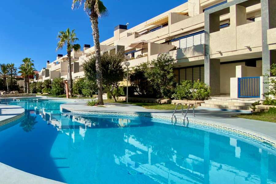 Resale - Apartment/Bungalow - Torrevieja  - La Mata