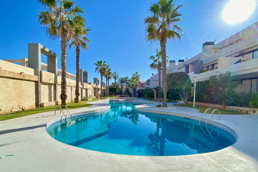 Resale - Apartment/Bungalow - Torrevieja  - La Mata