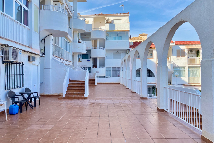 Resale - Apartment/Bungalow - Torrevieja  - Lomas del Mar